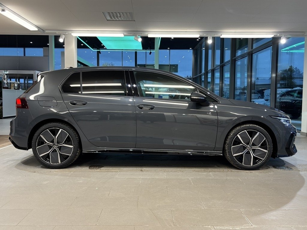 Volkswagen Golf 2025, bild 7/18