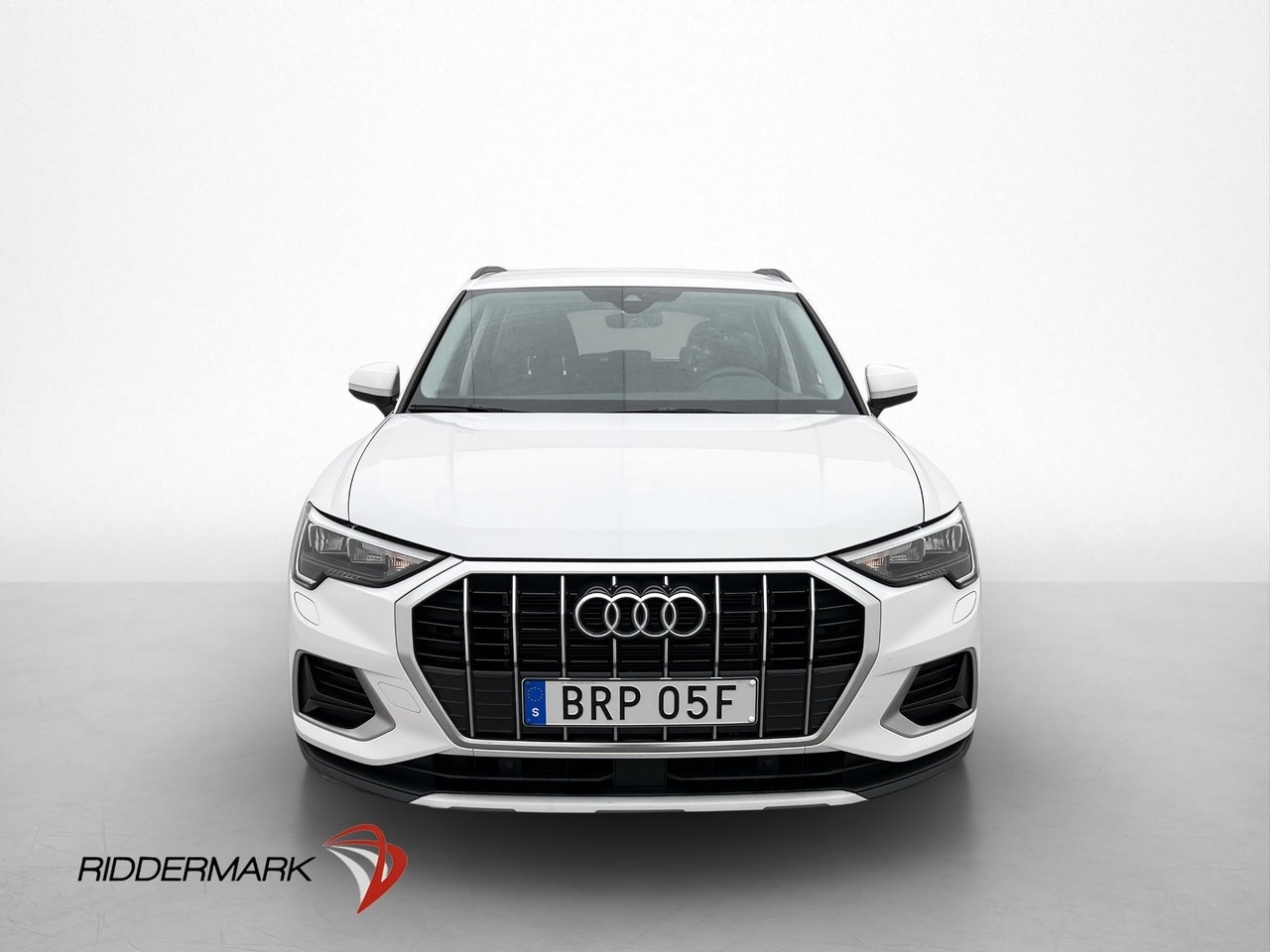 Audi Q3 35 TFSI Proline Advanced Cockpit 2024, bild 2/24
