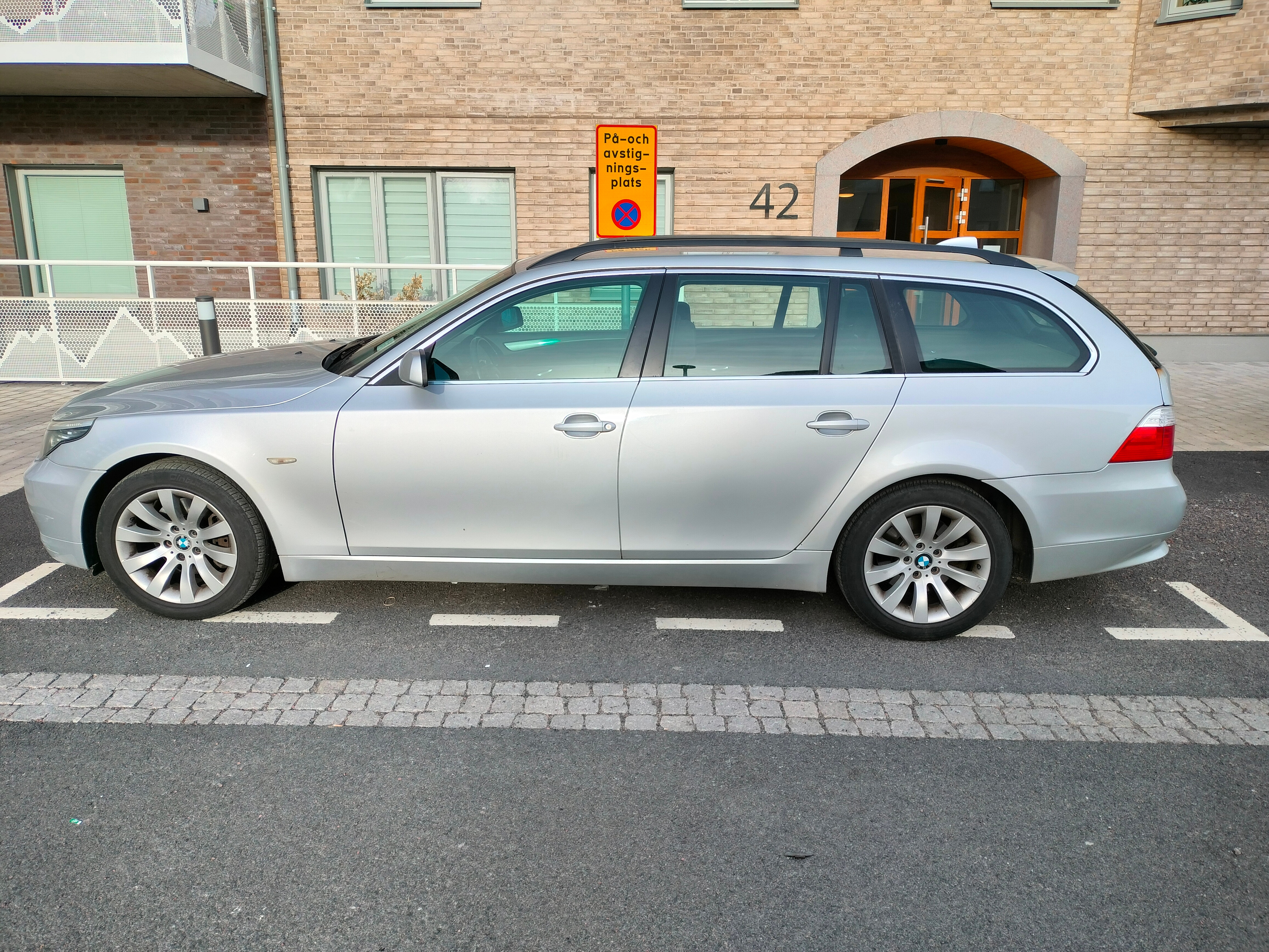 BMW 520 d Touring Manuell 2009, photo 3/5