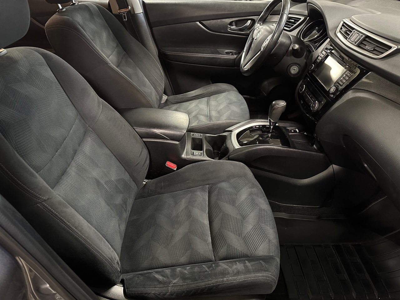 Nissan X-Trail 1.6 dCi DPF XTRONIC-CVT 2015, bild 7/10