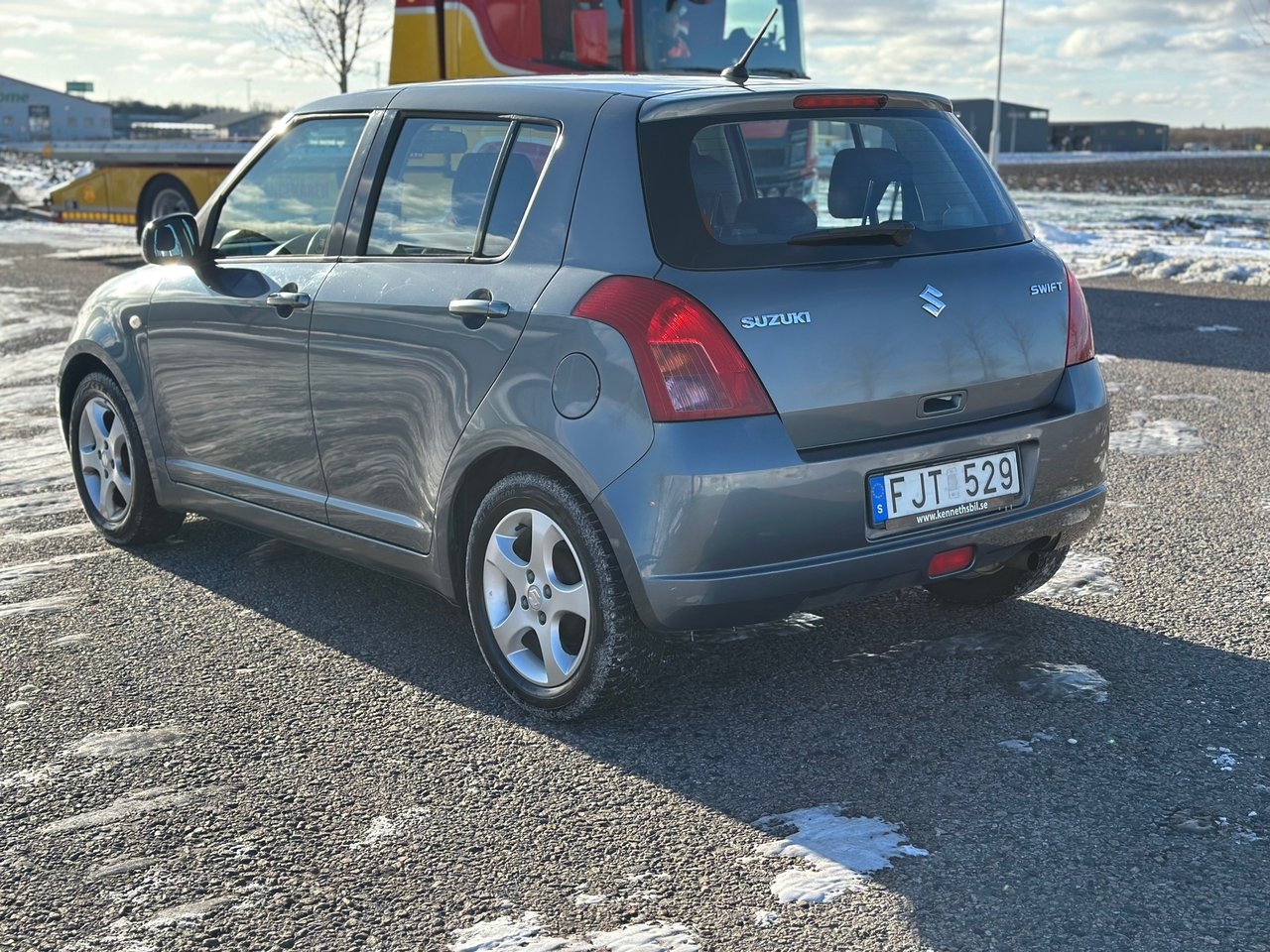 Suzuki Swift 2007, kuva 5/10