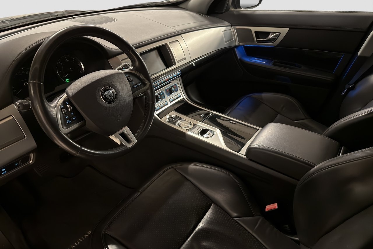 Jaguar XF 3.0 V6 2015, bild 7/10