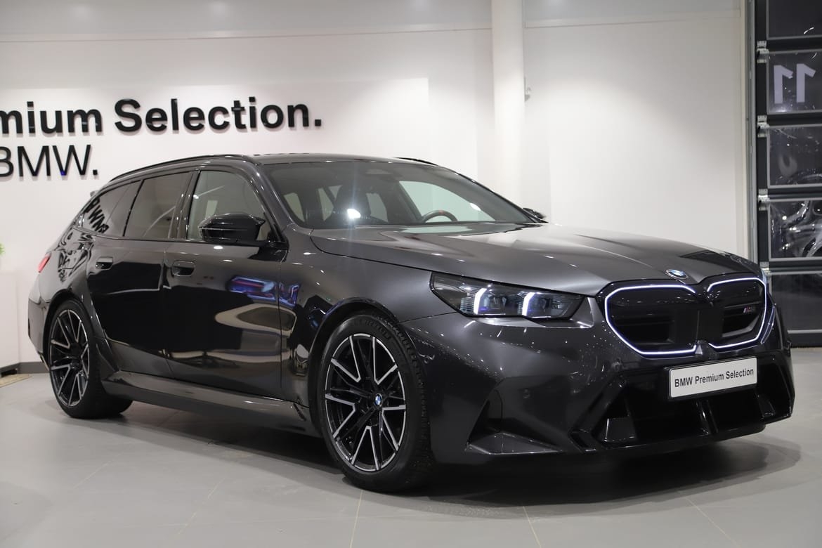 BMW M5 xDrive Touring / HK 2025, bild 4/10