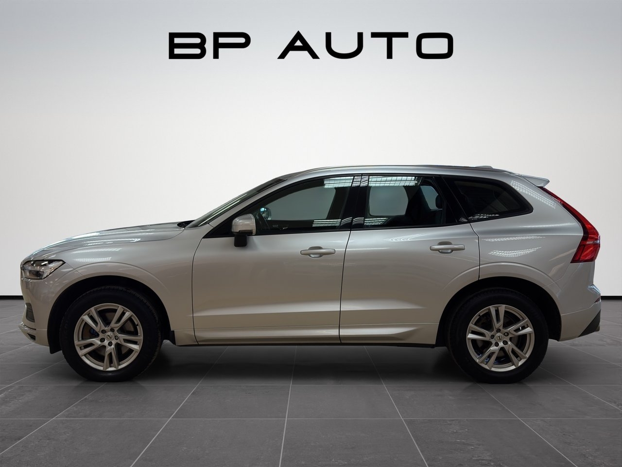 Volvo XC60 2019, bild 2/25