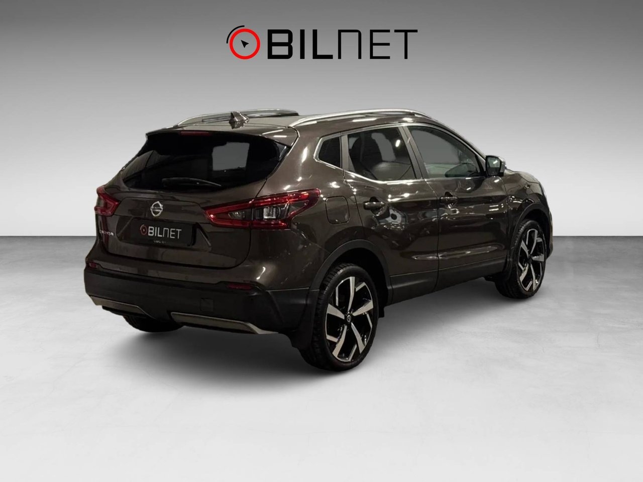 Nissan Qashqai 1.2 DIG-T Sv-Såld 2018, bild 2/24