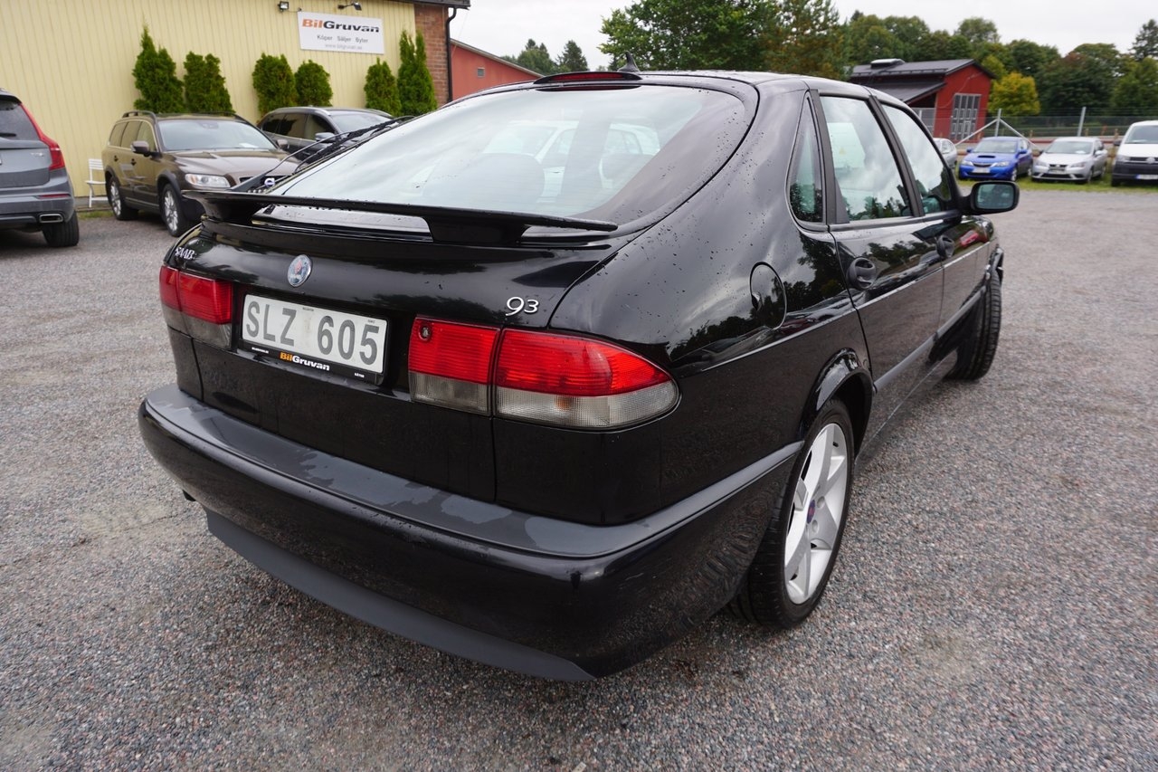 Saab 9-3 5-dörrar 2.0 Turbo Aero 2001, kuva 3/10