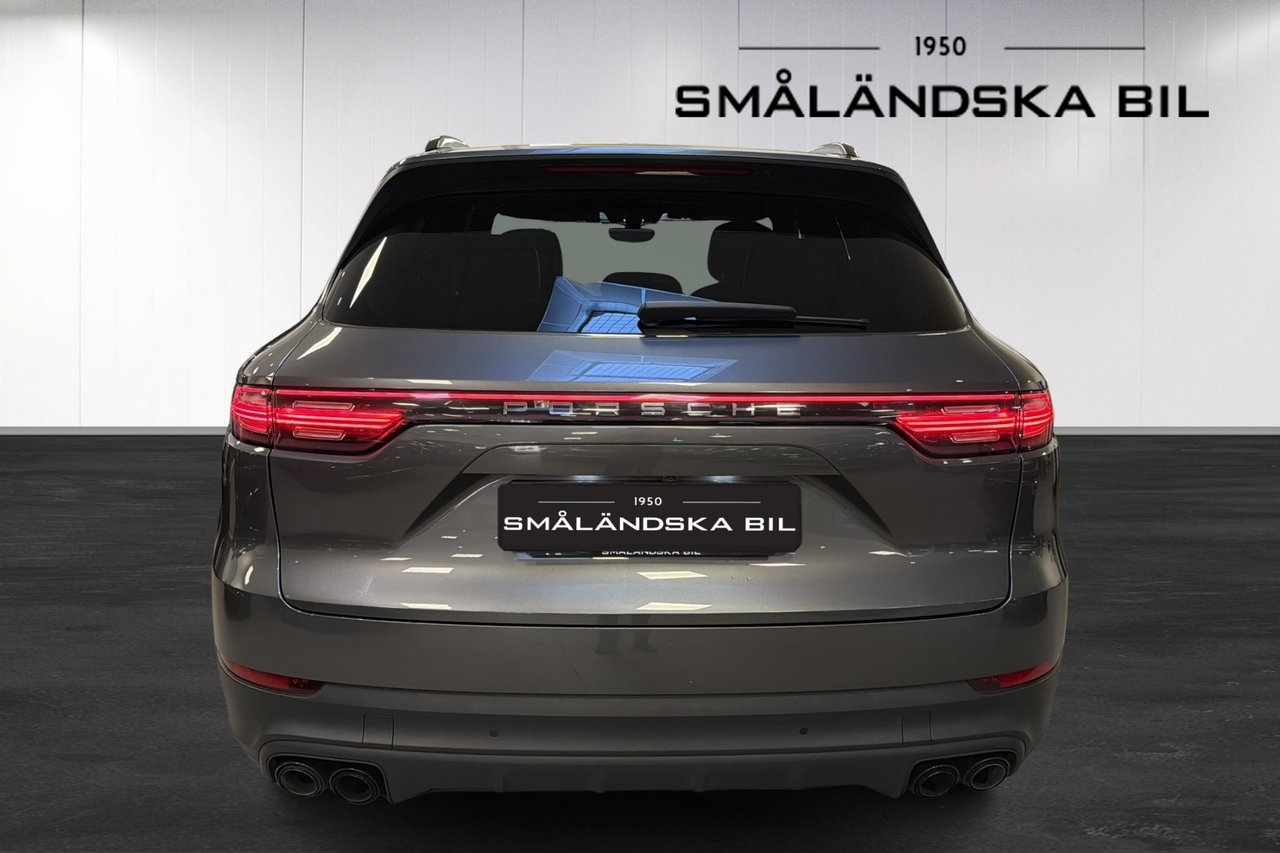 Porsche Cayenne 2022, photo 6/10
