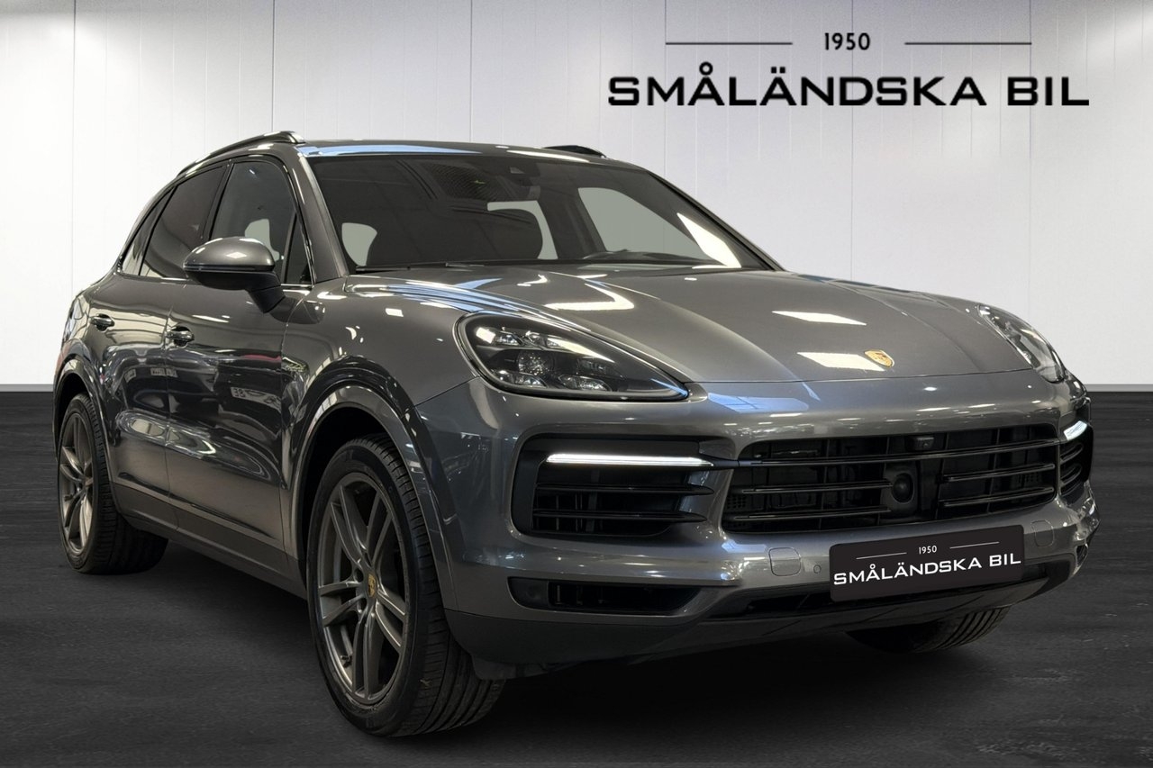 Porsche Cayenne 2022, photo 2/10
