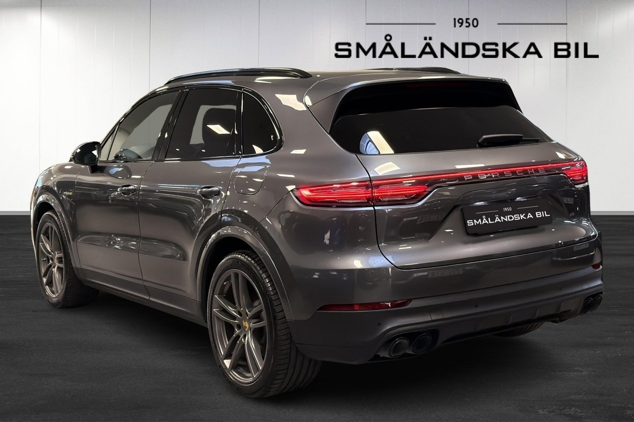 Porsche Cayenne 2022, photo 3/10
