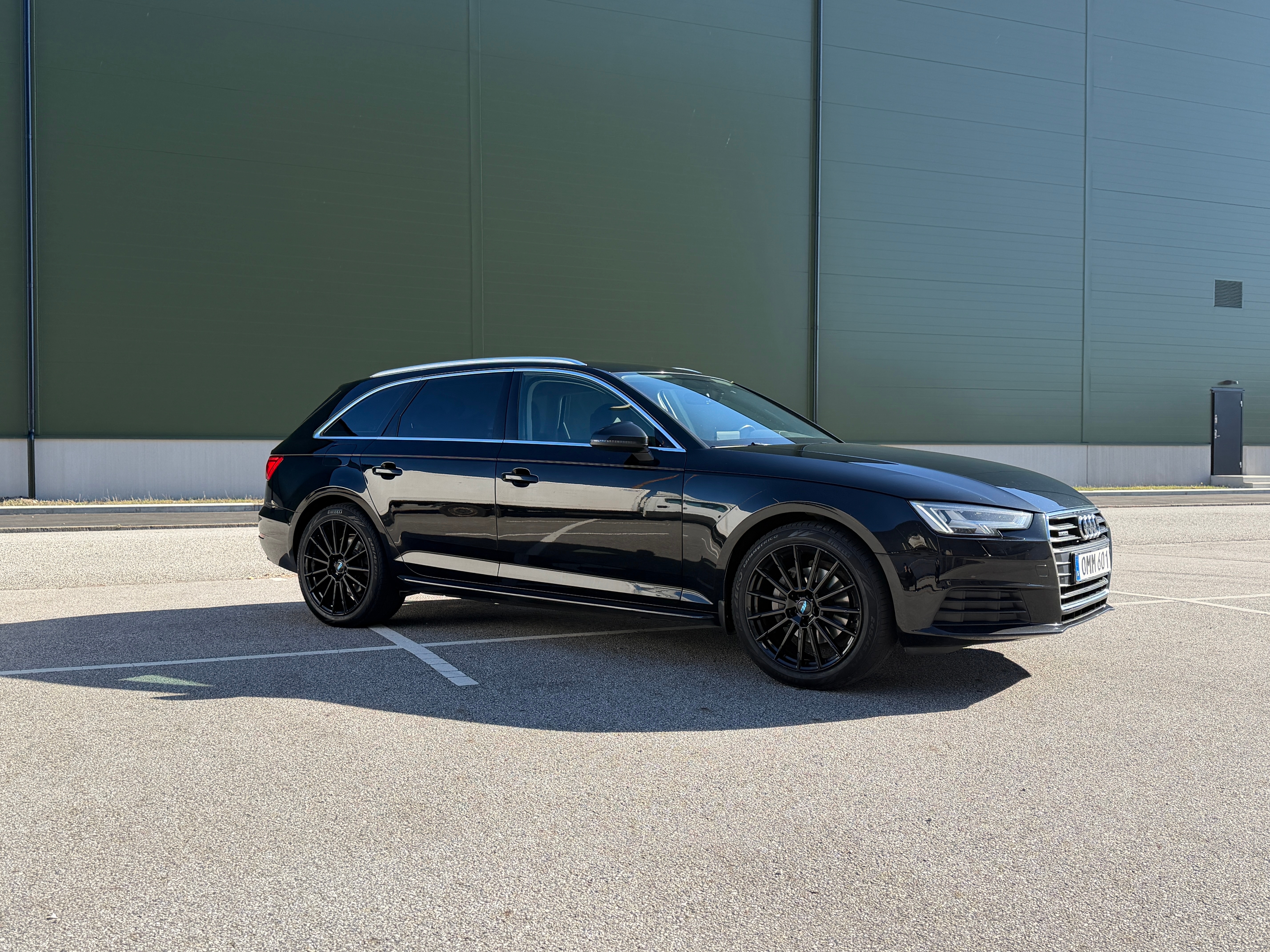 Audi A4 Avant 2.0 TDI Quattro S Tronic 2017, bild 3/10
