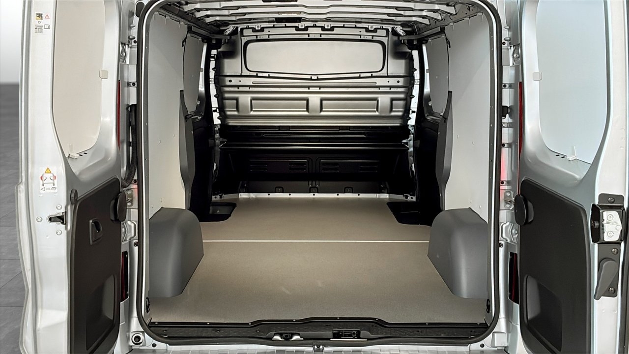 Nissan Primastar L2 H1 Tekna dCi130 MT6 2025, bild 6/10