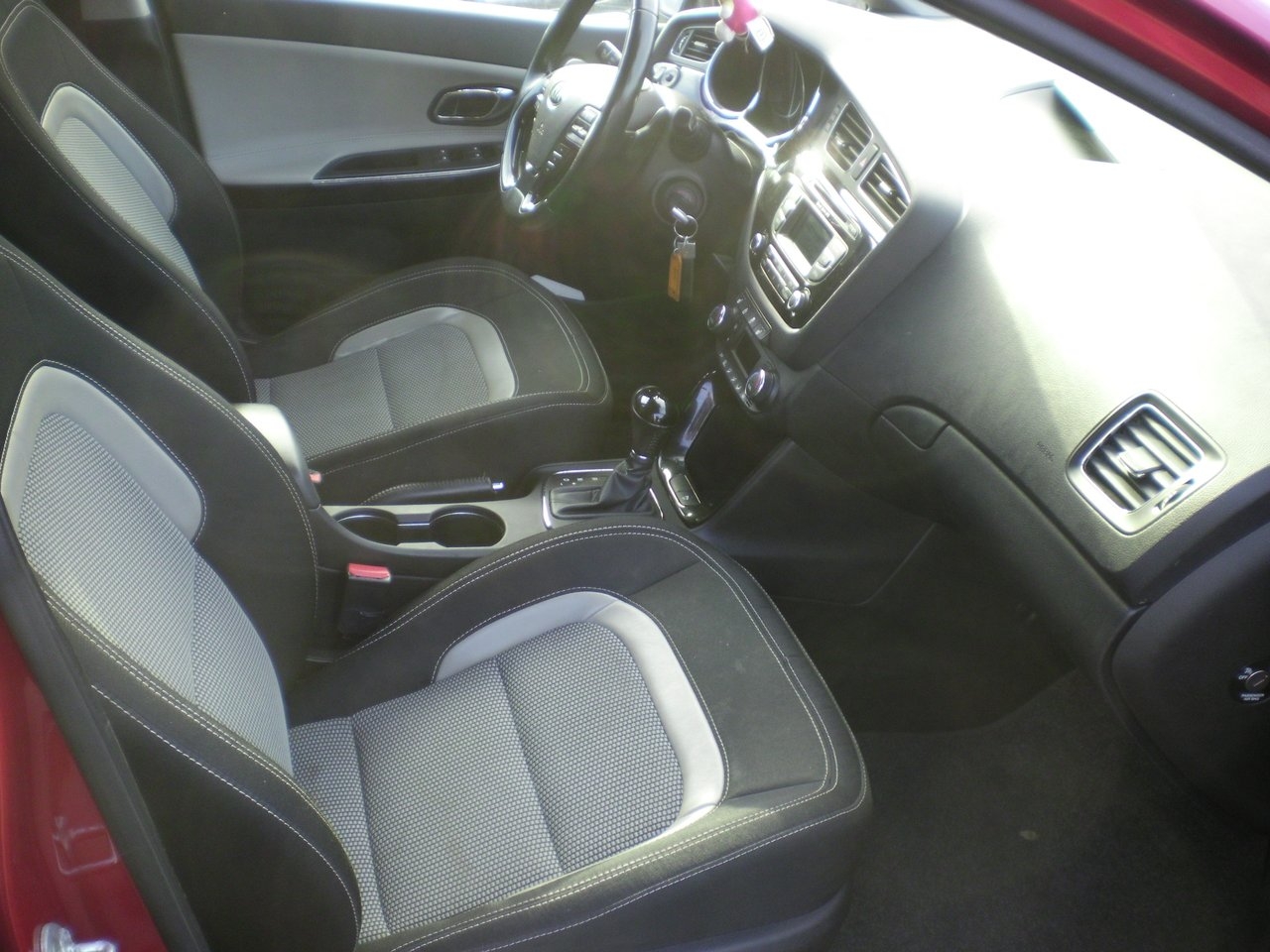 Kia Ceed 2015, kuva 6/10