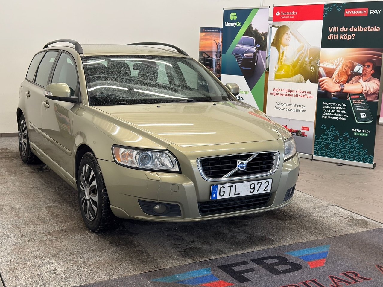 Volvo V50 2.4 Momentum Euro 4 2008, photo 3/16