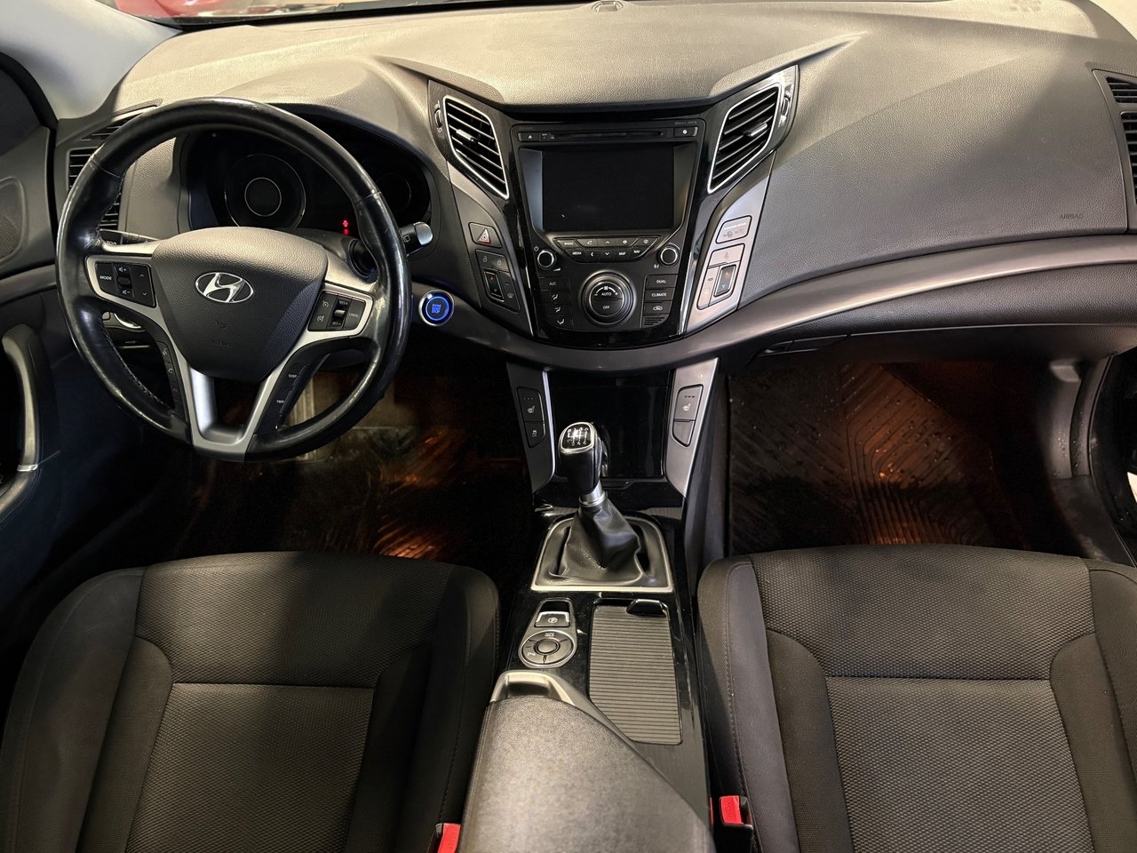 Hyundai i40 cw 1.7 CRDi Business Euro 5 2013, bild 6/8