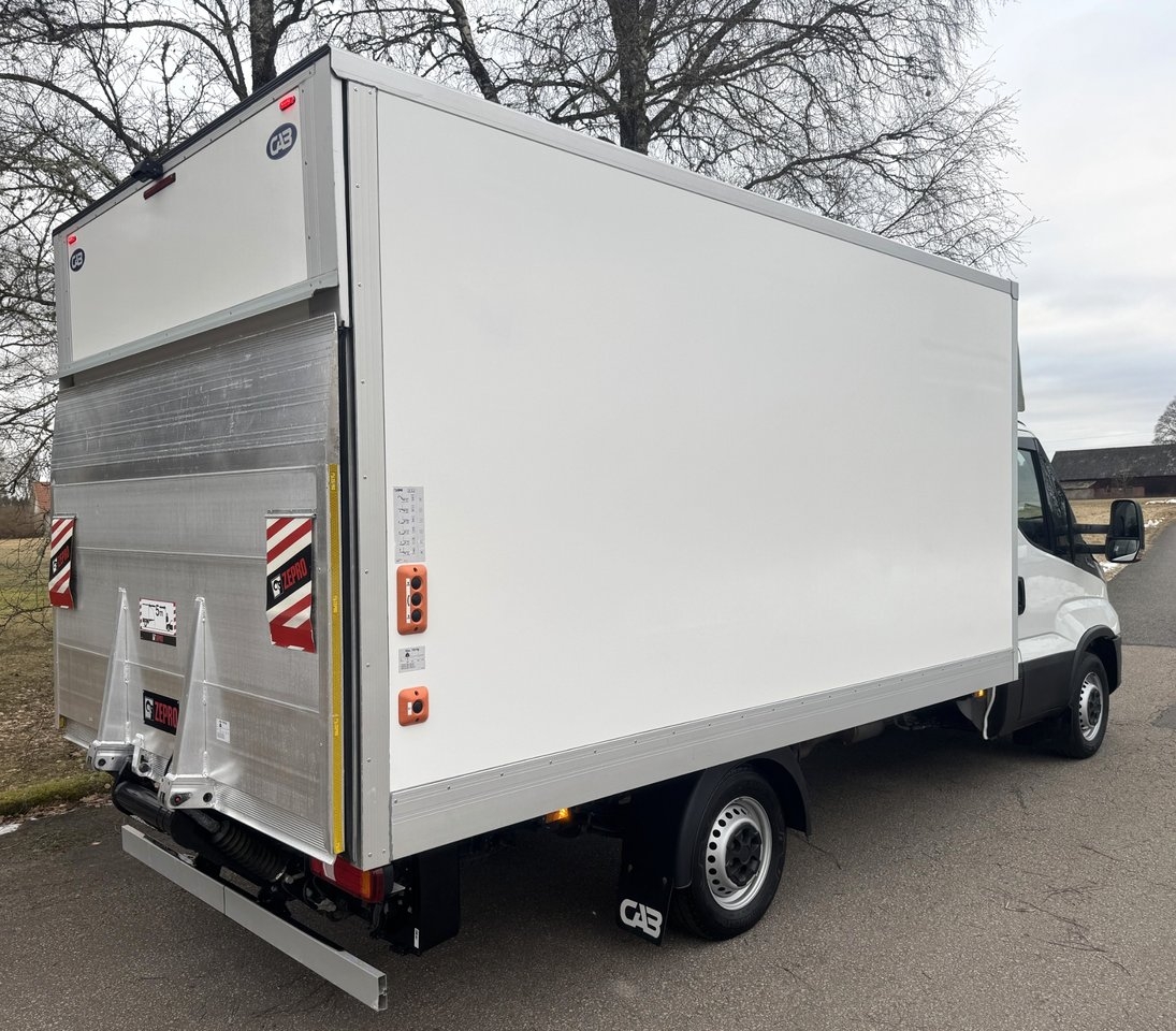 Iveco 35-140 2024, bild 2/10