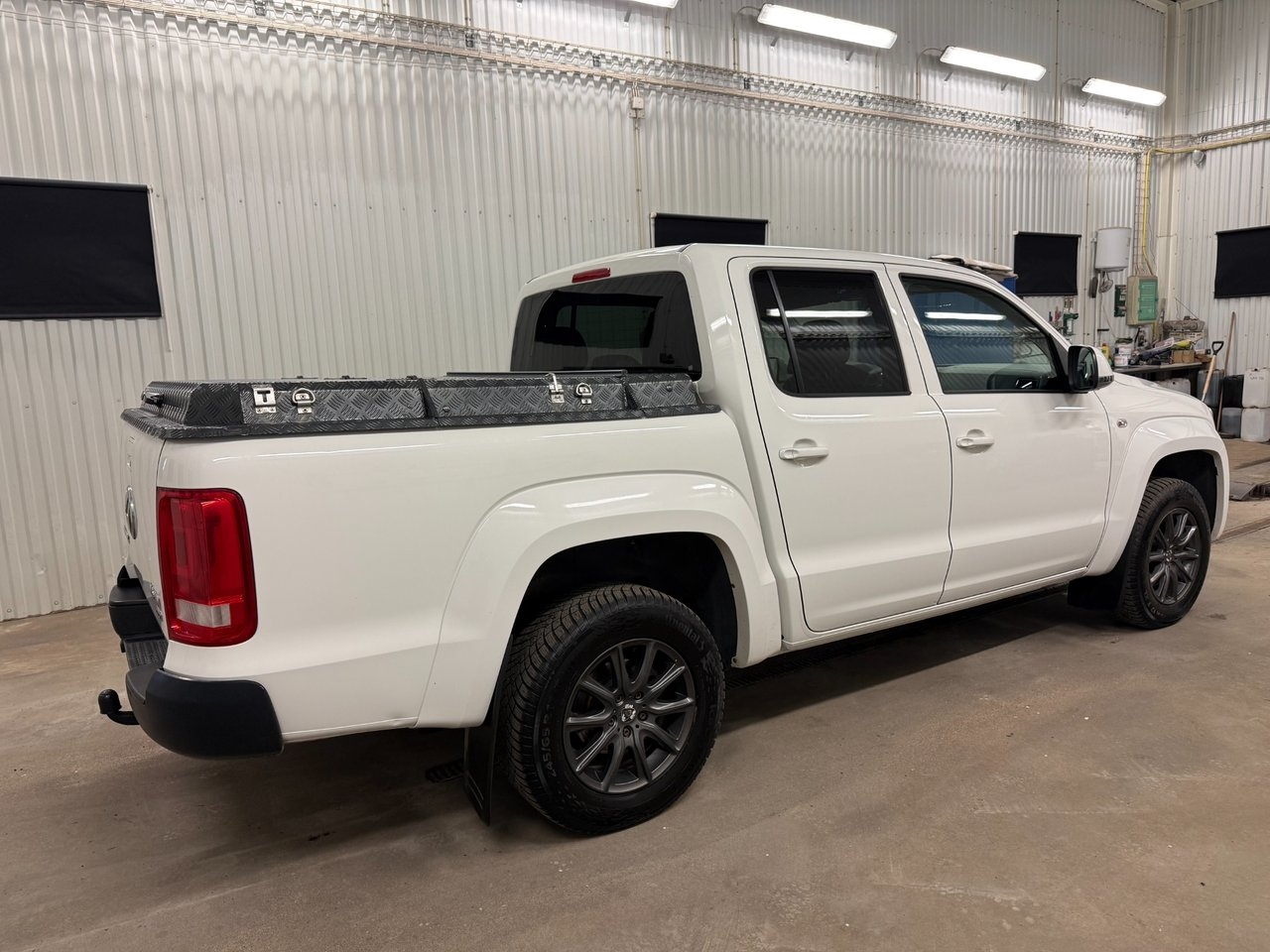 Volkswagen Amarok 2017, bild 6/25