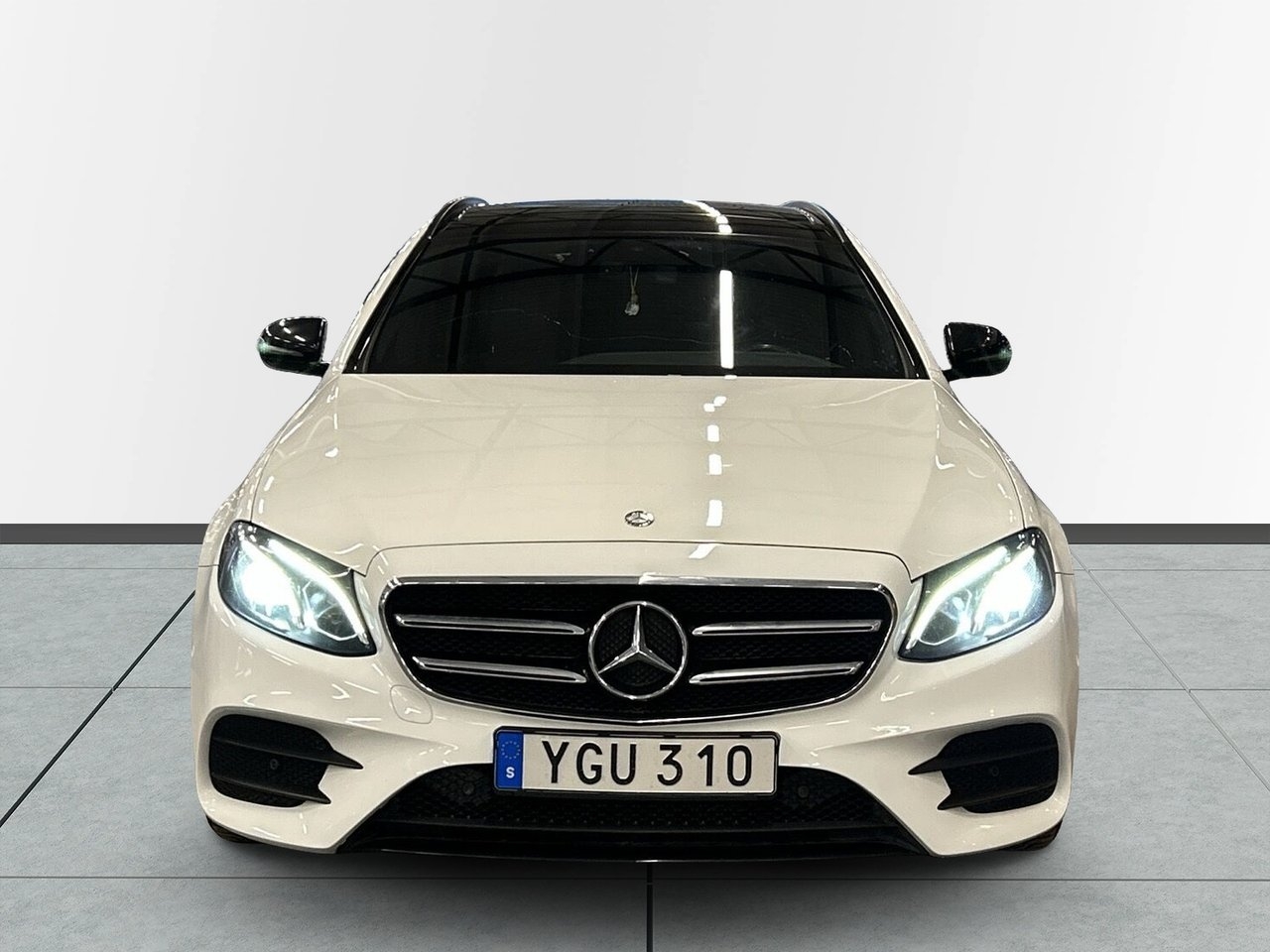 Mercedes-Benz E 2017, photo 2/10