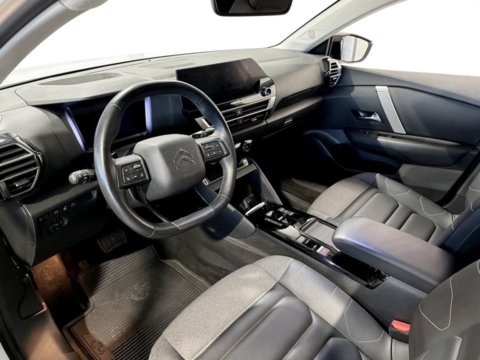 Citroen C4 X Shine 1.2 PT 130hk Aut 2023, bild 5/15