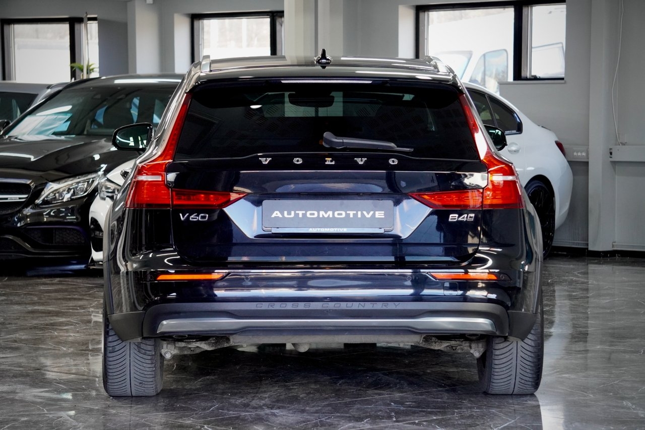 Volvo V60 Cross Country 2023, bild 3/10