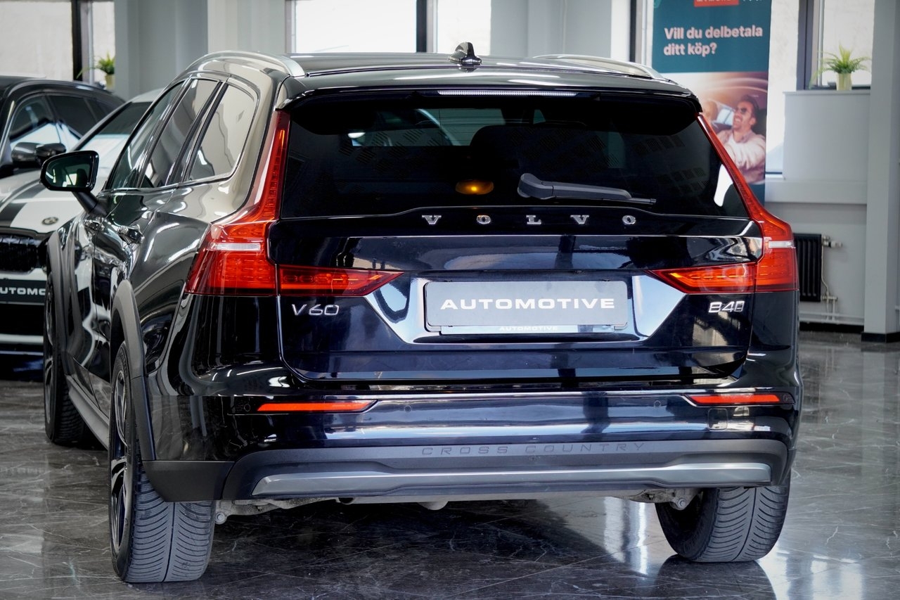 Volvo V60 Cross Country 2023, bild 6/10