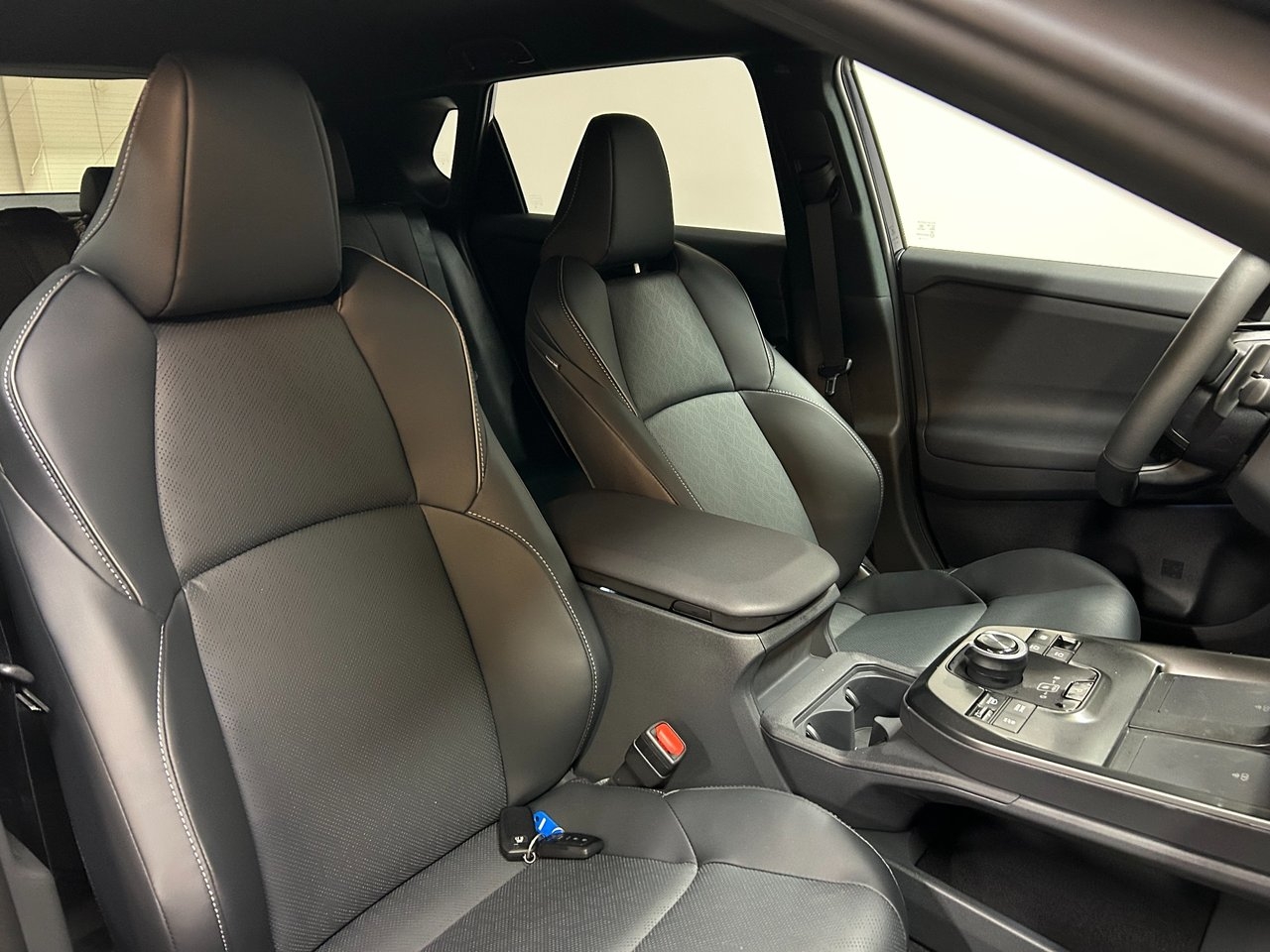 Subaru Solterra Touring XT 74.7 kWh AWD 2026, bild 4/5
