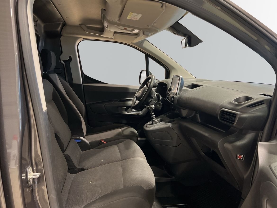 Toyota Proace City 1,2 TURBO (110HK) 2023, bild 7/10