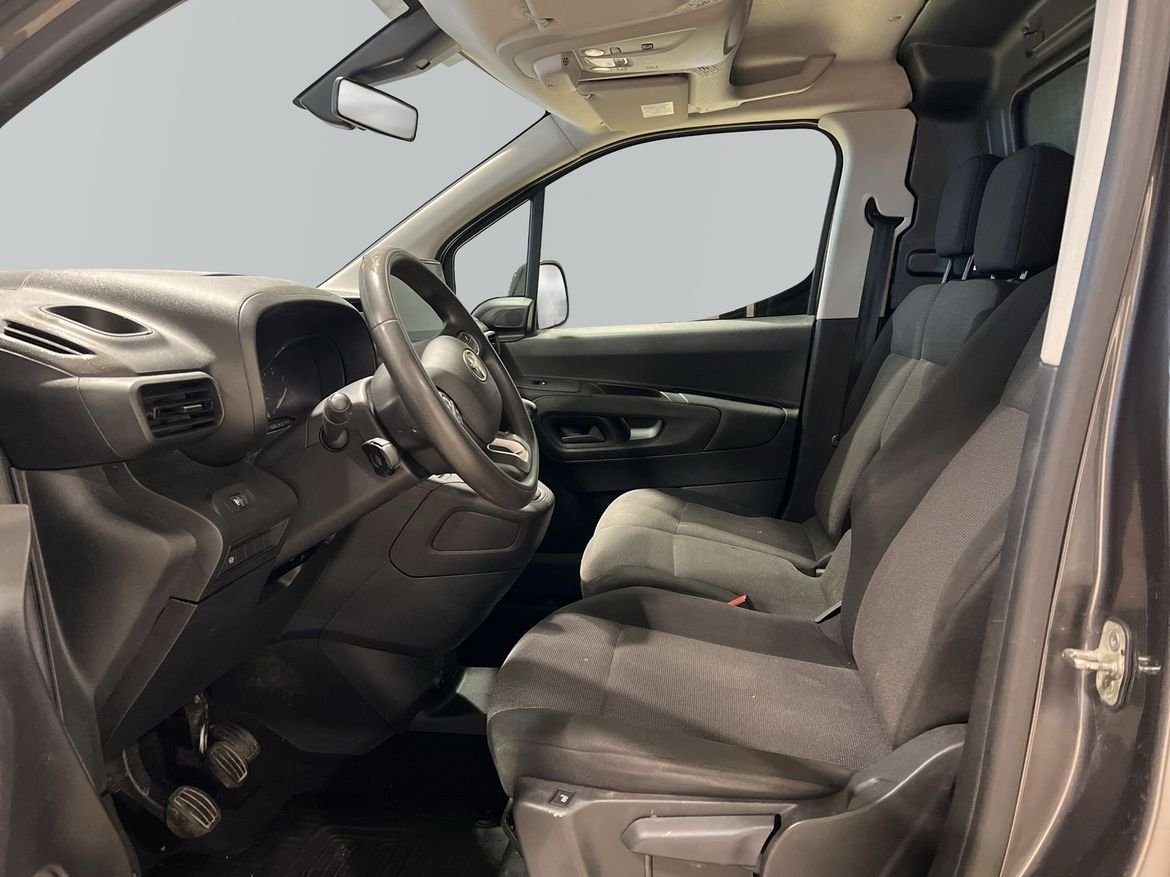 Toyota Proace City 1,2 TURBO (110HK) 2023, bild 6/10