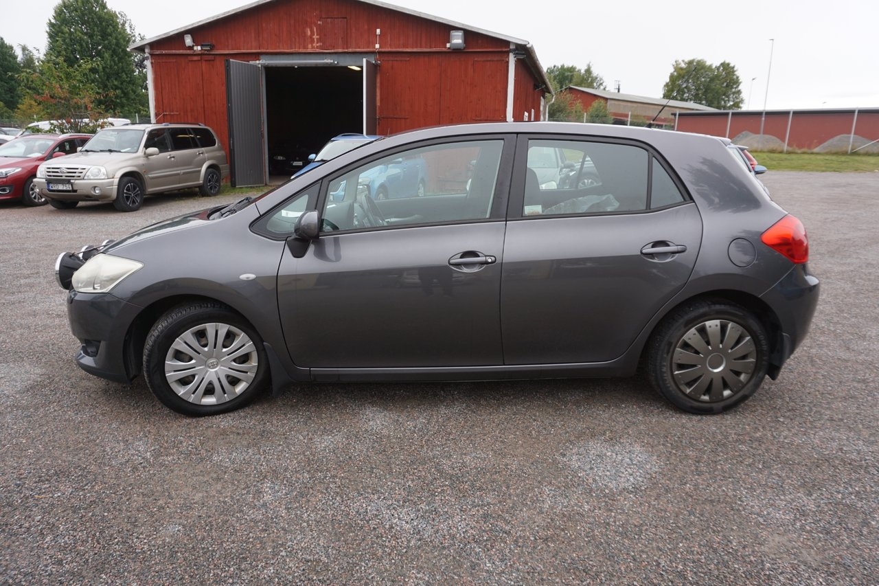 Toyota Auris 2007, bild 4/7