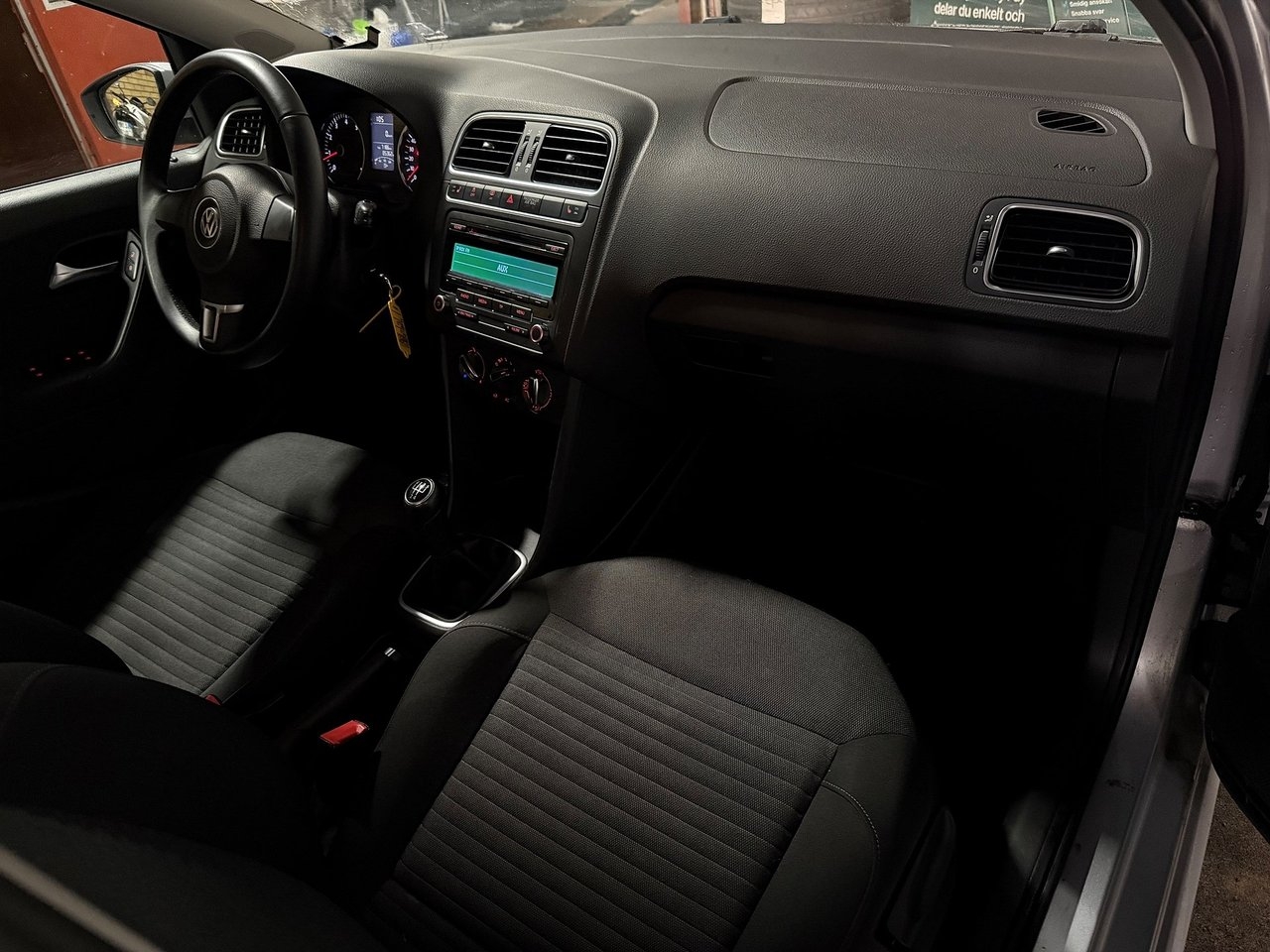 Volkswagen Polo 2012, bild 7/16