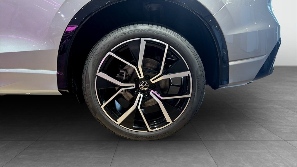 Volkswagen Tiguan 2025, photo 6/10