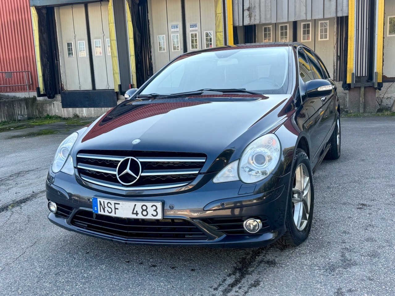 Mercedes-Benz R