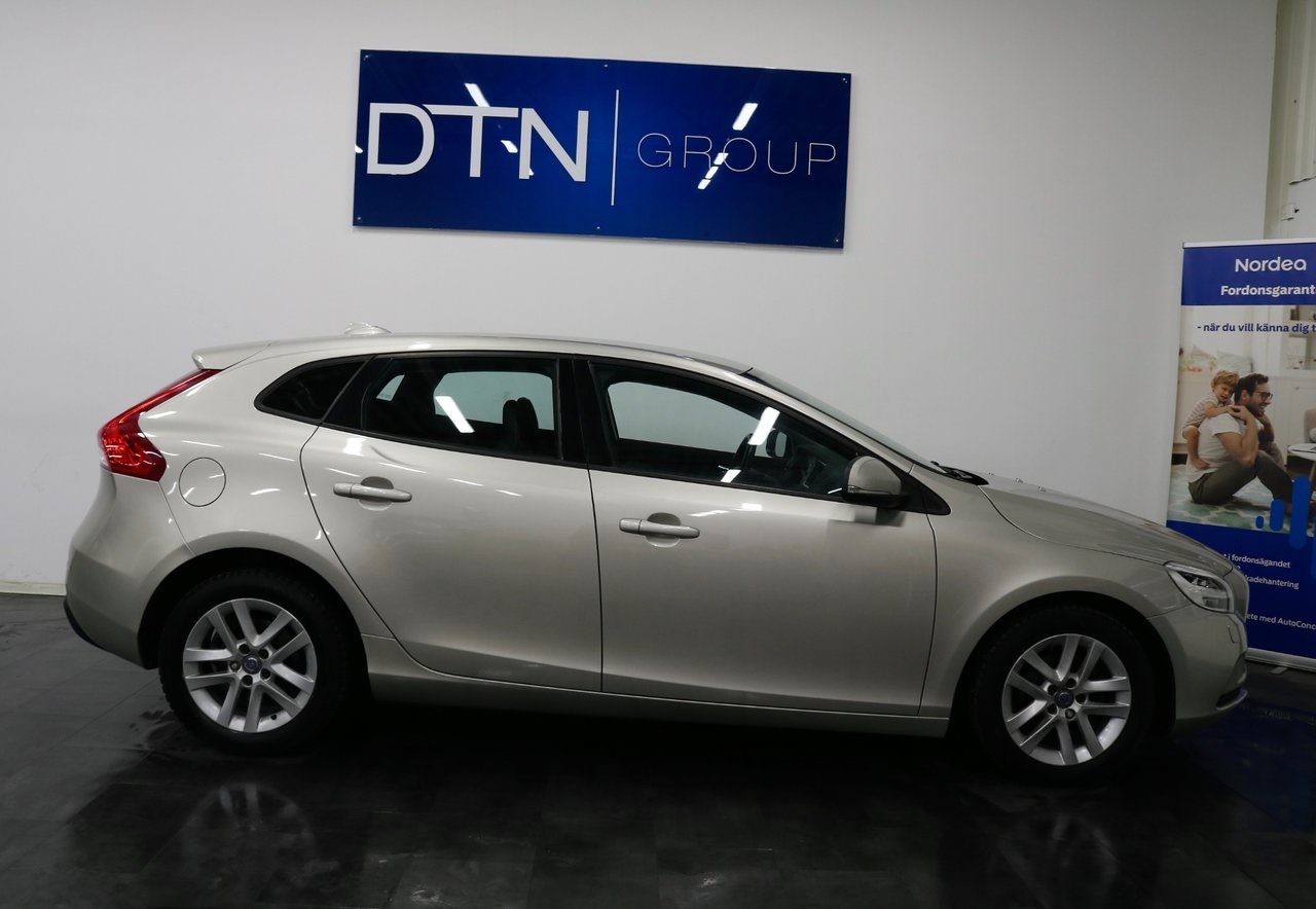 Volvo V40
