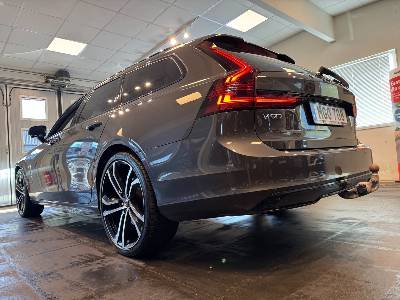 Volvo V90 2023, bild 2/26