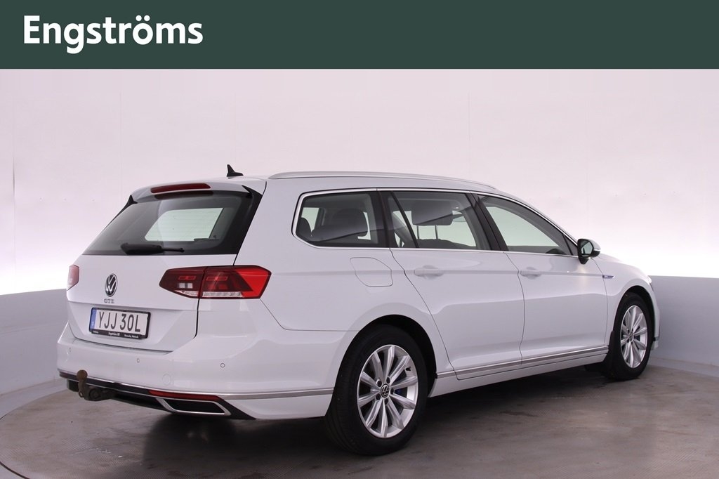 Volkswagen Passat 2022, photo 3/23