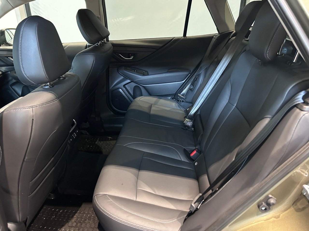 Subaru Outback 2.5 4WD XFuel Limited 2025, bild 6/7