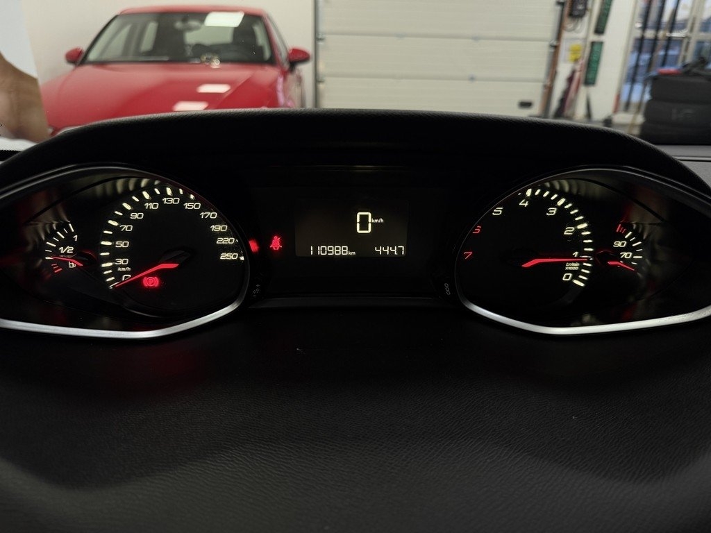 Peugeot 308 2016, bild 6/10