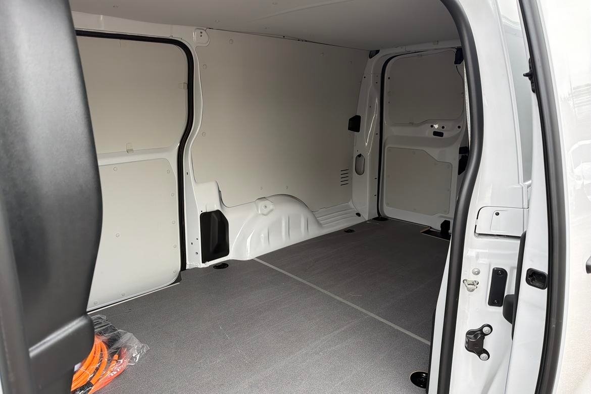 Toyota Proace Electric Long 75 COMFORT 2025, bild 7/10