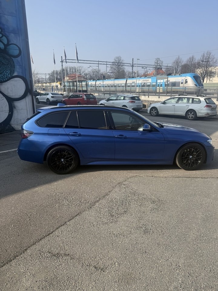 BMW 330 2013, bild 3/23