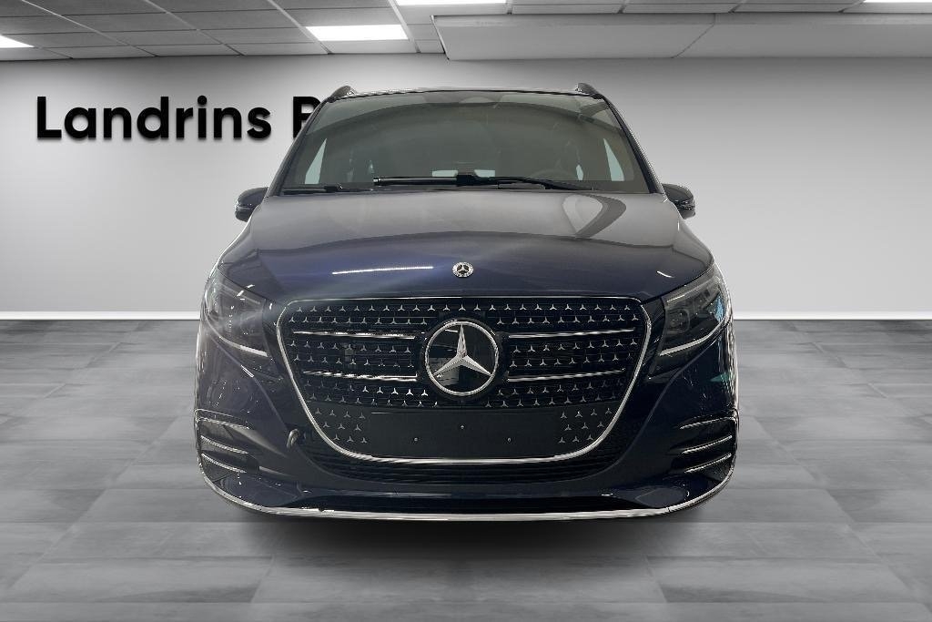 Mercedes-Benz V 2026, bild 2/10