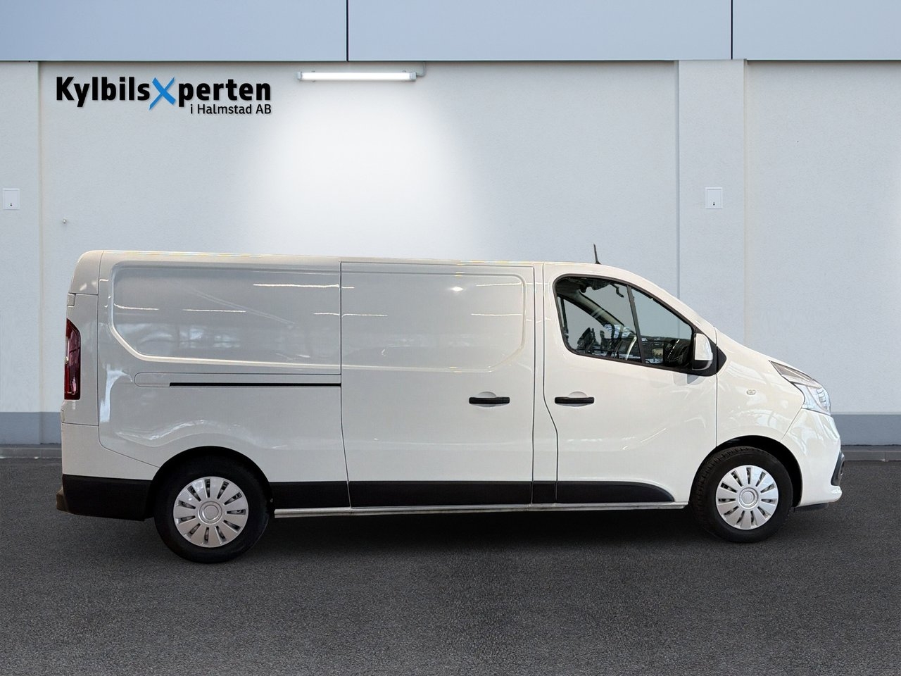 Renault Trafic 2022, kuva 4/10