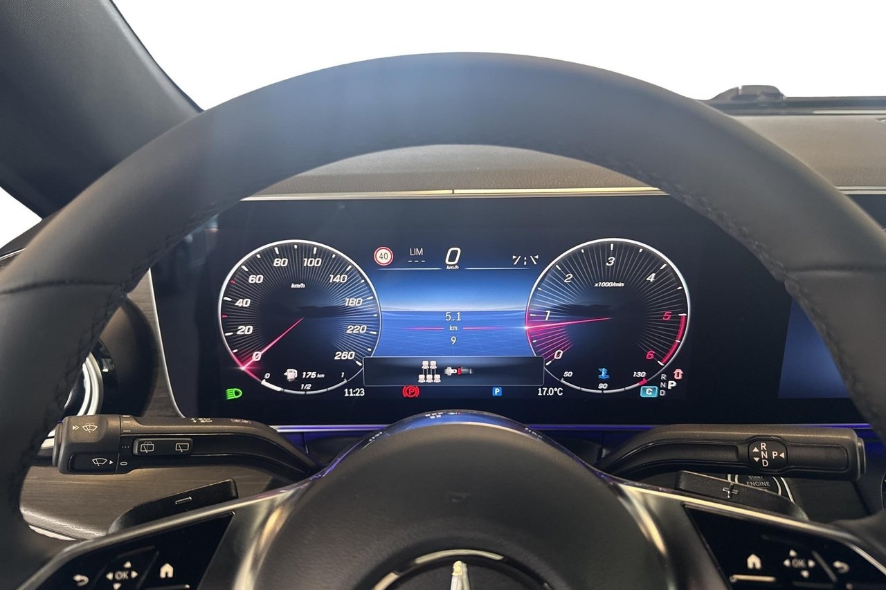 Mercedes-Benz V 2026, bild 7/10