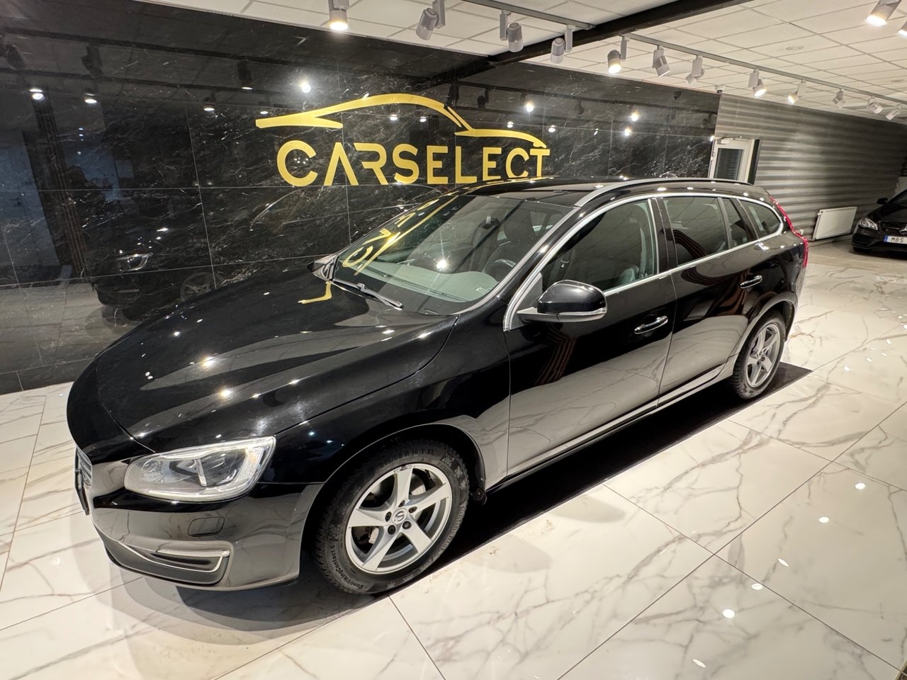 Volvo V60 D4 Geartronic Momentum Euro 6 2016, bild 2/10