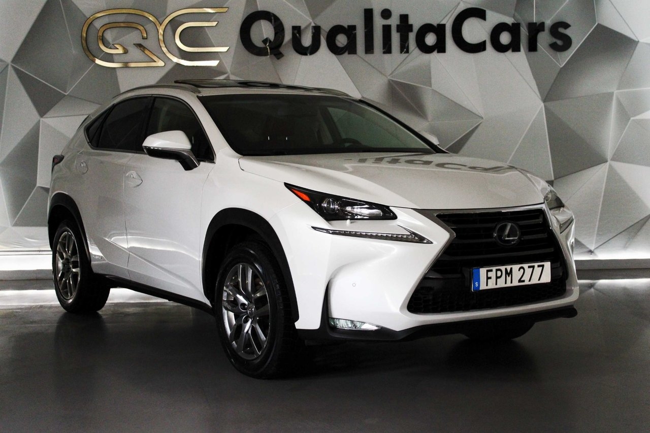 Lexus NX 300h AWD 2.5 E-CVT 197hk 2015, bild 2/10