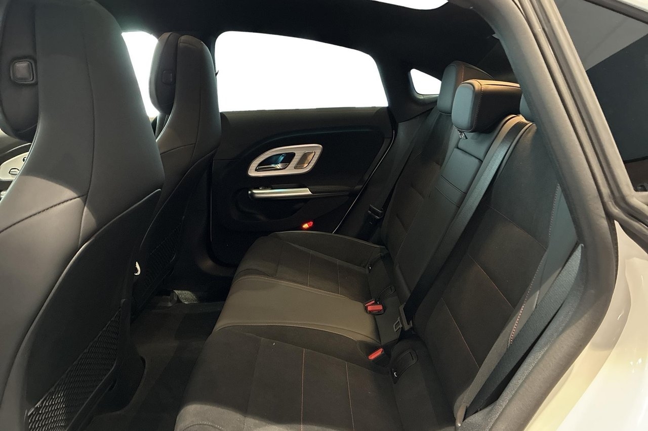 Mercedes-Benz CLA 350 4MATIC Advanced 2026, bild 5/11