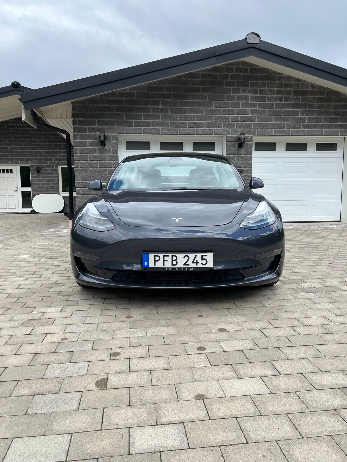 Tesla Model 3 Long Range AWD 2021, bild 2/5
