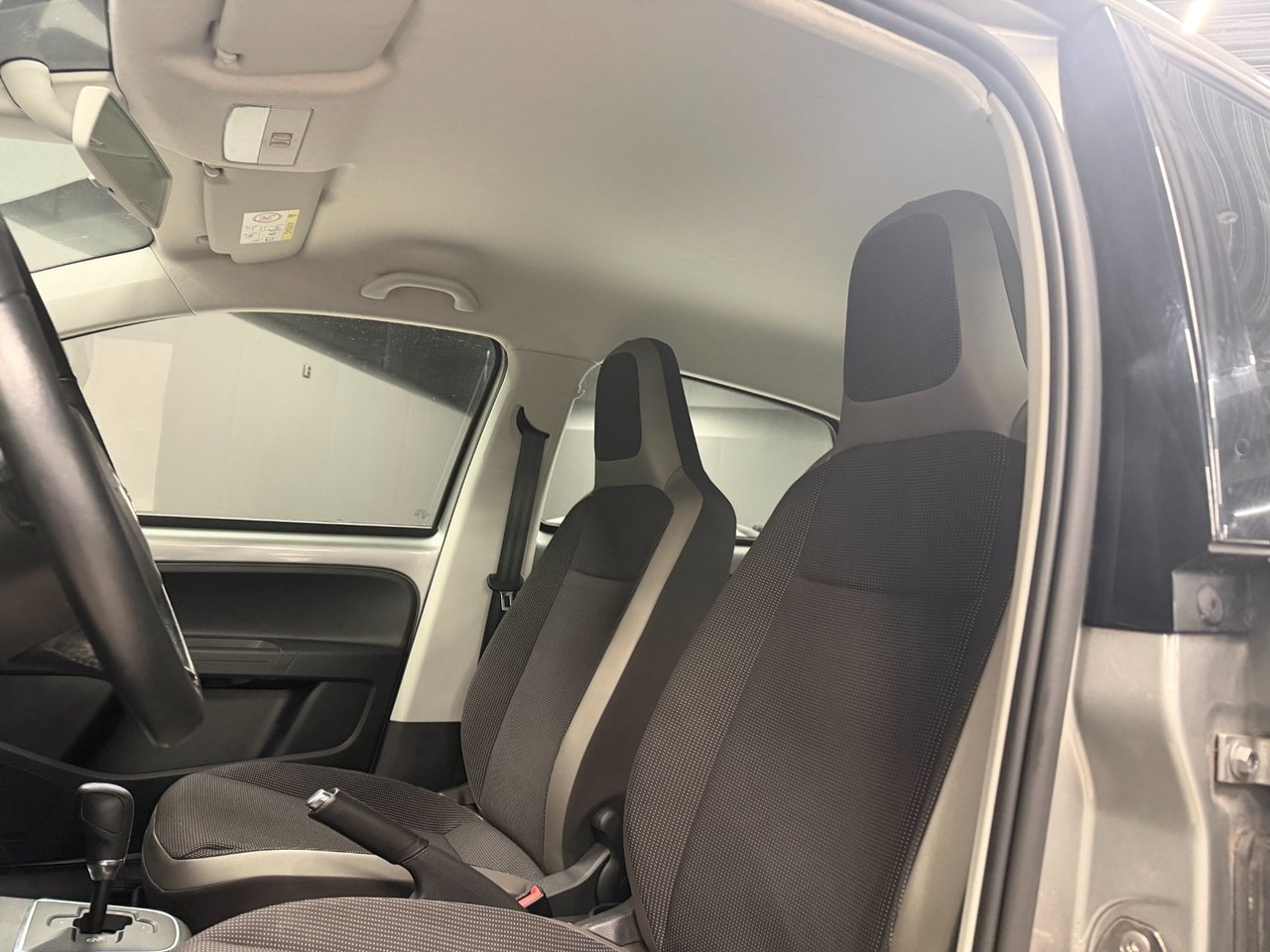 Volkswagen UP! 5-dörrar 1.0 MPI 2015, bild 7/11