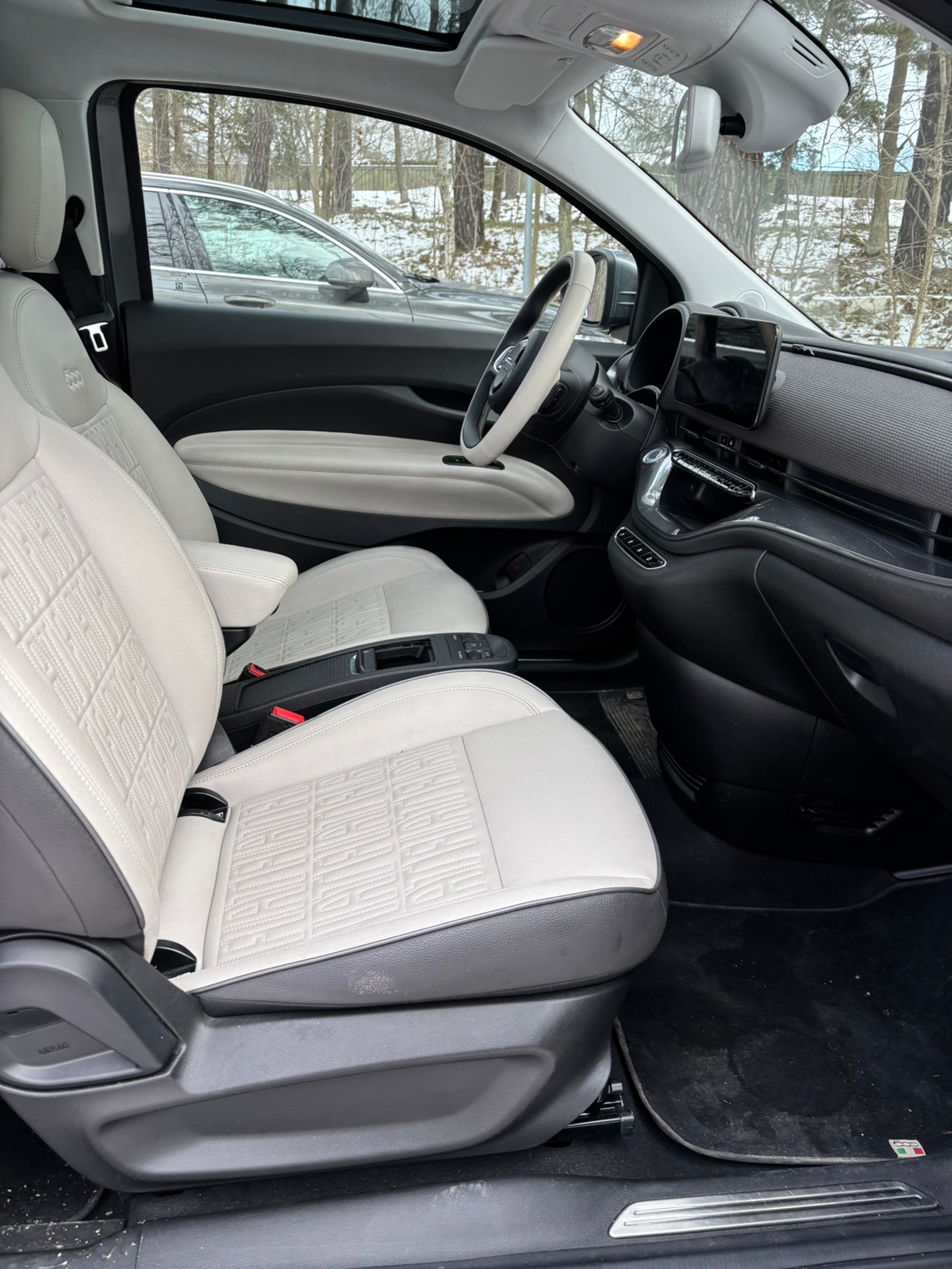 Fiat 500e La Prima 2022, bild 4/4