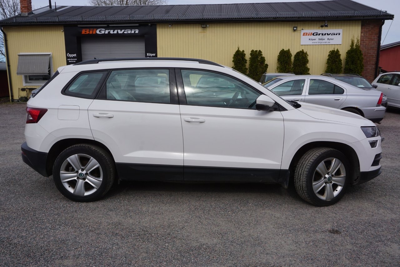 Skoda Karoq 2.0 TDI 4x4 AUT/DRAG/VÄRMARE 2021, kuva 2/8