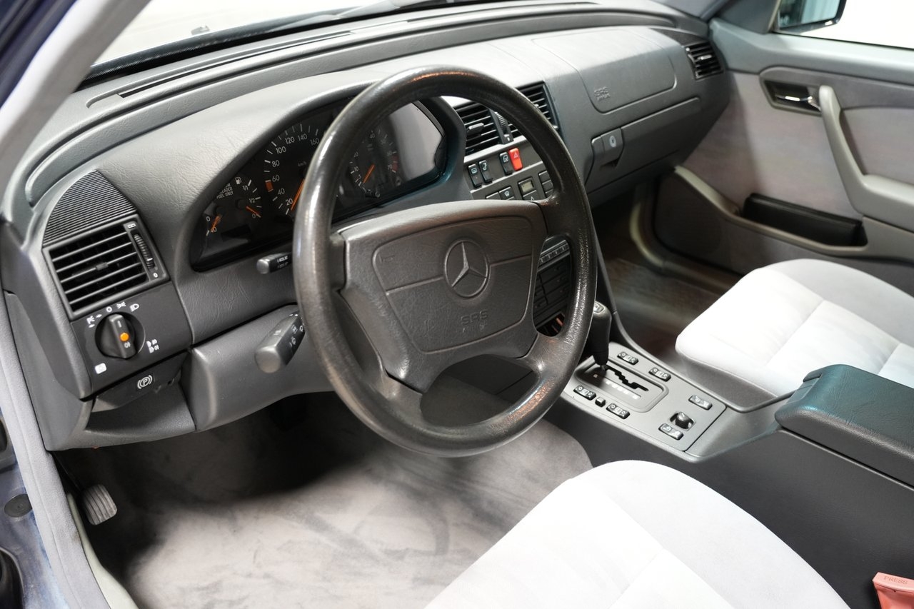 Mercedes-Benz C 220 1995, bild 6/10