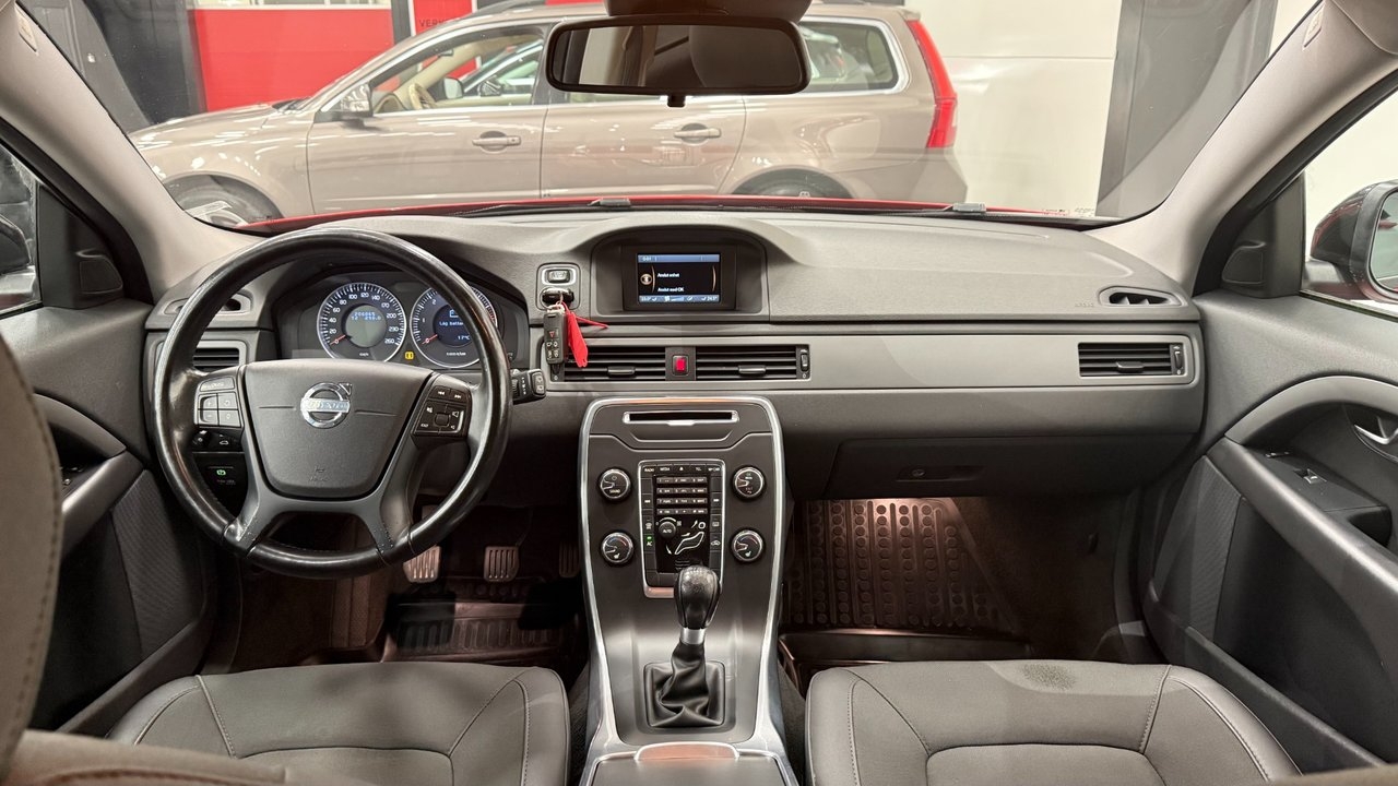 Volvo V70 2013, kuva 7/10